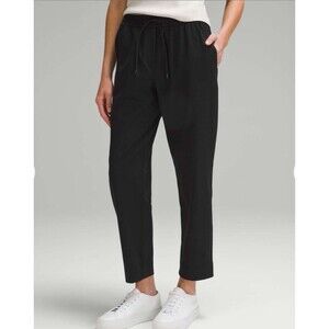 Lululemon Tapered Leg Mid Rise 7/8 Pant Luxtreme Adjustable Chino Preppy Black M